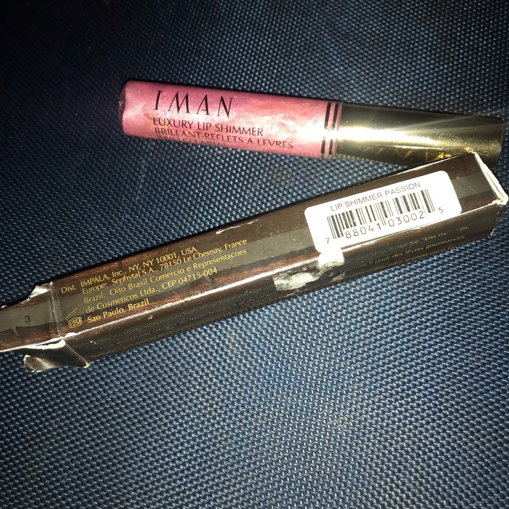 Iman Luxury Lip Shimmer Lip Stick “Passion”  New & “Hard to Find”